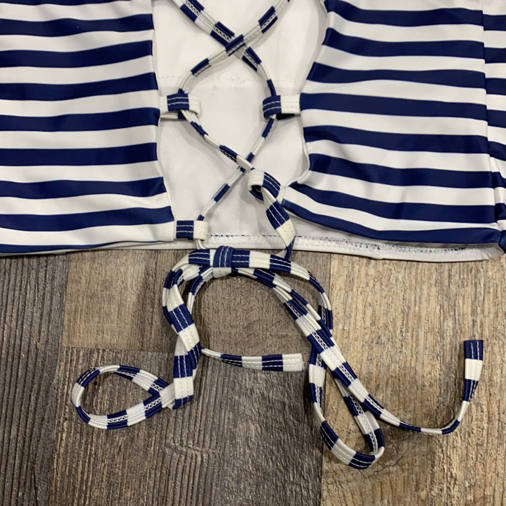 Navy blue striped swim top - Picture 4 of 9